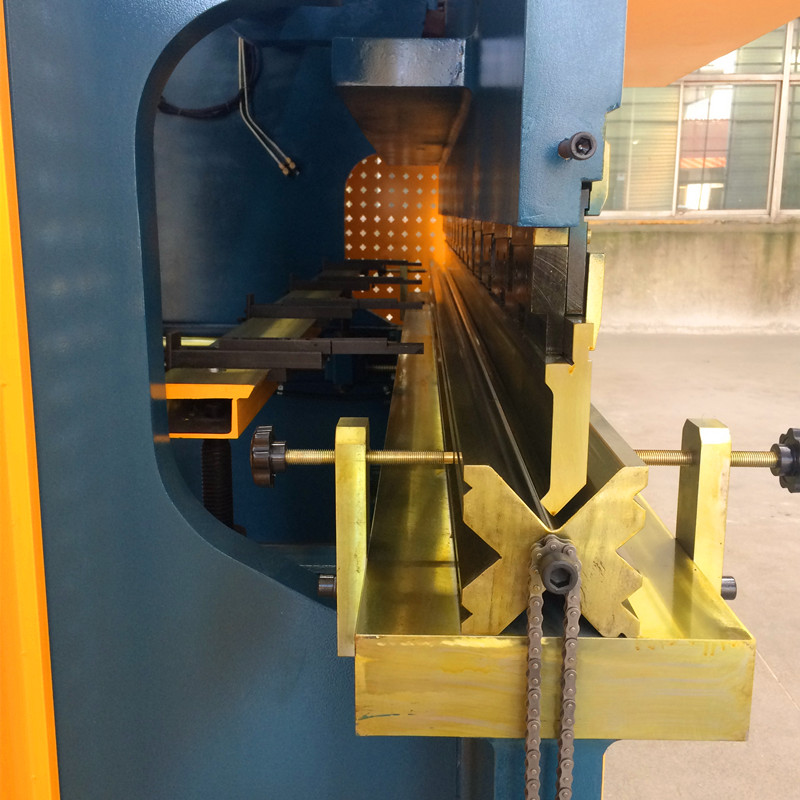 Pressione o dado do freio