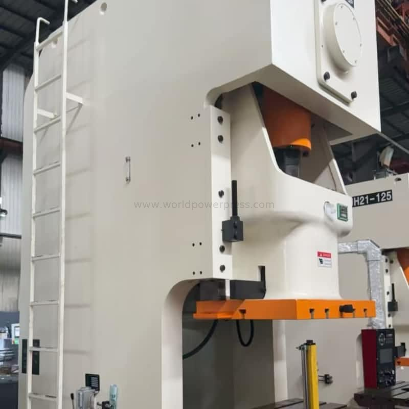 Máquina de imprensa excêntrica de quadro C 200ton para estampagem de peças de metal